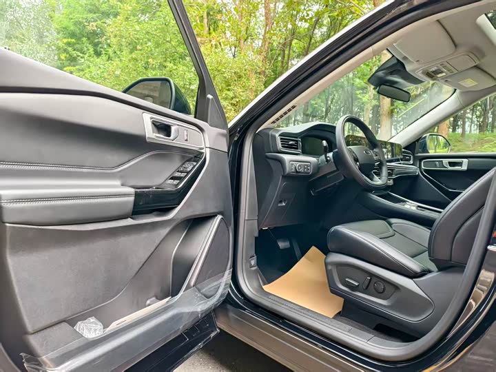 Ford Explorer 2025 2025款 2.3T EcoBoost 四驱穿越版 5座