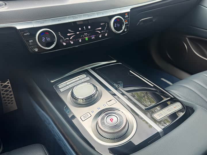 Genesis G80 2023 2023款 2.5T 后驱豪华版