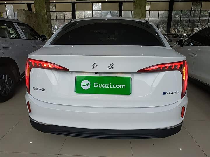 Hongqi E-QM5 2022 2022款 431km 充电乐享版