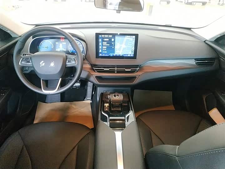 Hongqi E-QM5 2022 2022款 431km 充电乐享版