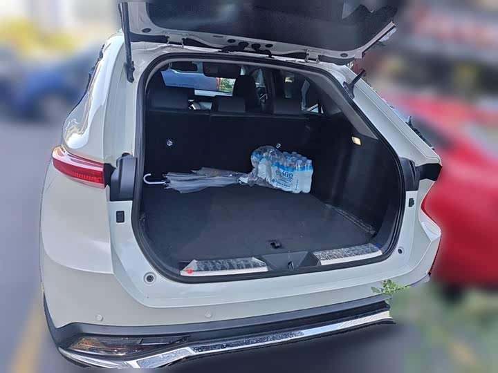 Toyota Harrier 2023 2023款 双擎 2.5L CVT两驱豪华版