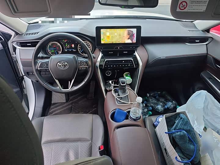 Toyota Harrier 2023 2023款 双擎 2.5L CVT两驱豪华版