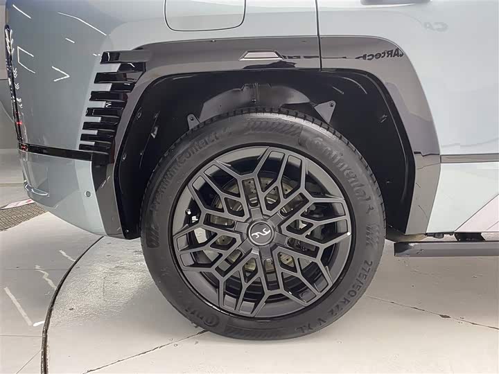 BYD Yangwang U8 2023 2023款 豪华版