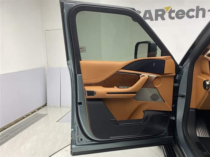 BYD Yangwang U8 2023 2023款 豪华版