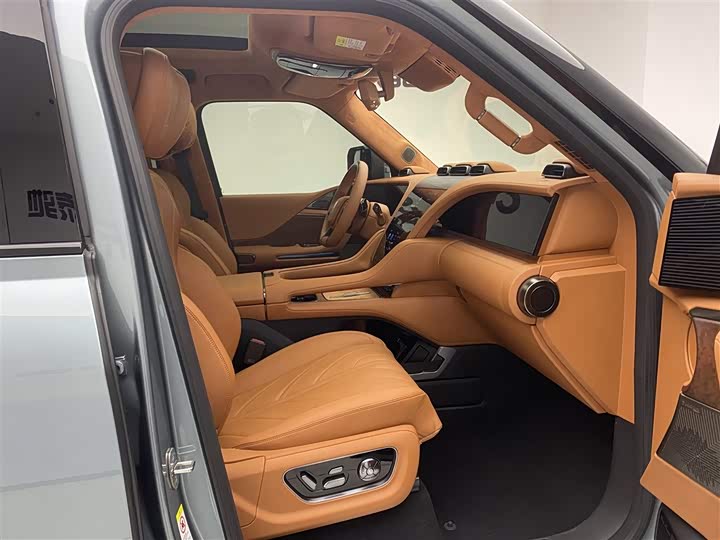 BYD Yangwang U8 2023 2023款 豪华版