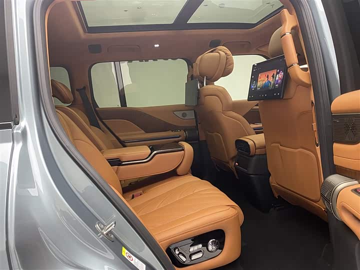 BYD Yangwang U8 2023 2023款 豪华版