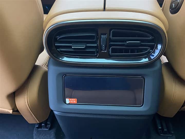 BYD Yangwang U8 2023 2023款 豪华版