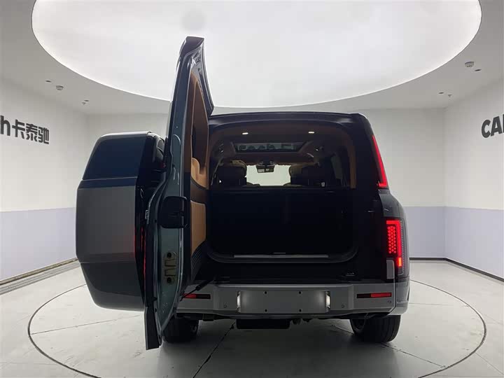 BYD Yangwang U8 2023 2023款 豪华版