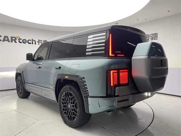 BYD Yangwang U8 2023 2023款 豪华版