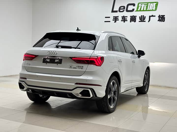 Audi Q3 2024 2024款 35 TFSI 时尚动感型
