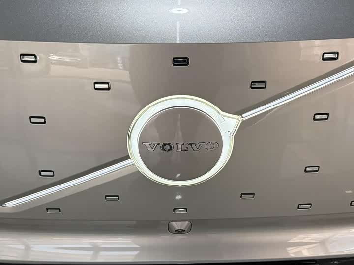 Volvo EM90 2025 2025款 Ultra 六座