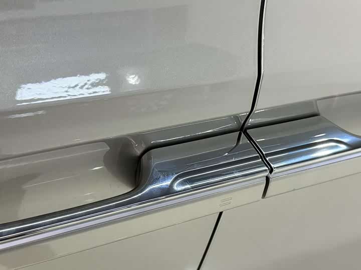 Volvo EM90 2025 2025款 Ultra 六座