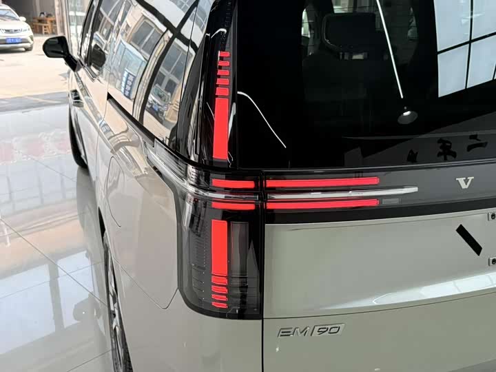 Volvo EM90 2025 2025款 Ultra 六座