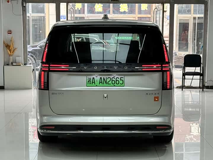 Volvo EM90 2025 2025款 Ultra 六座