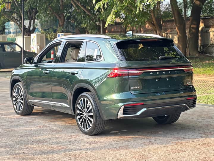 Geely Monjaro 2025 2025款 东方曜 2.0TD 自动四驱望月版