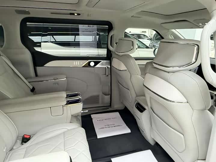 Volvo EM90 2025 2025款 Ultra 六座