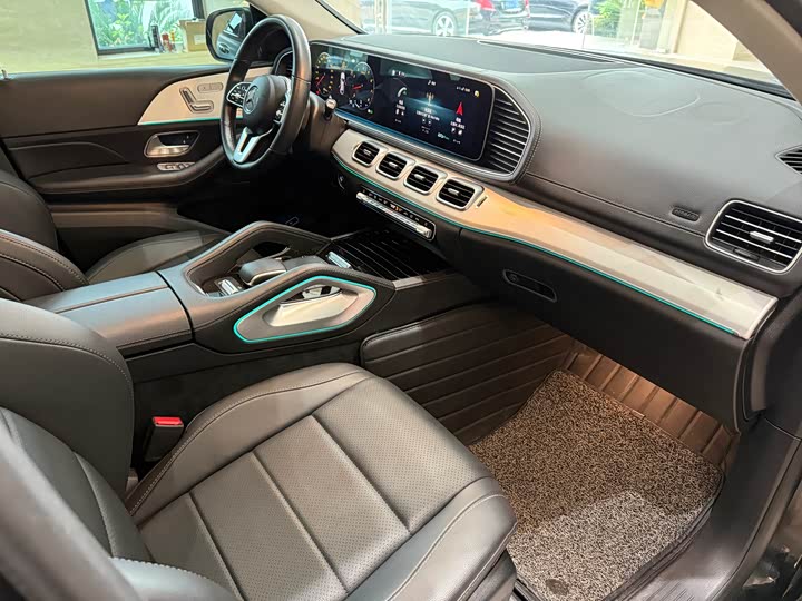 Mercedes-Benz GLE-Class Coupe 2022 2022款 改款 GLE 350 4MATIC 轿跑SUV 豪华型