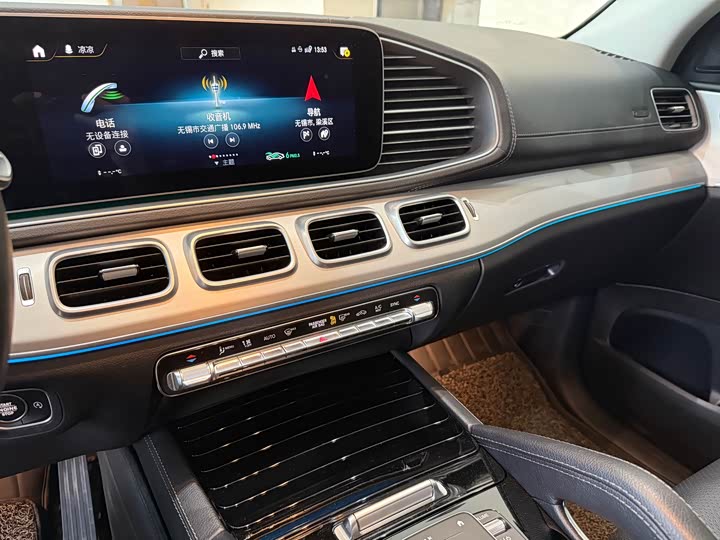 Mercedes-Benz GLE-Class Coupe 2022 2022款 改款 GLE 350 4MATIC 轿跑SUV 豪华型