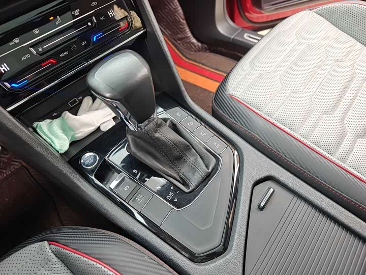 Volkswagen Tiguan X 2021 2021款 330TSI 两驱尊崇旗舰版