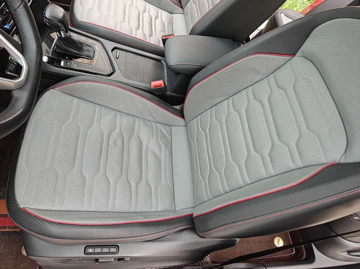 Volkswagen Tiguan X 2021 2021款 330TSI 两驱尊崇旗舰版