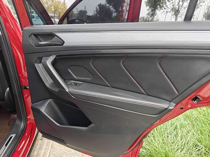 Volkswagen Tiguan X 2021 2021款 330TSI 两驱尊崇旗舰版