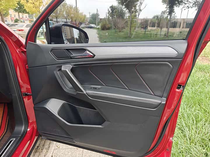 Volkswagen Tiguan X 2021 2021款 330TSI 两驱尊崇旗舰版