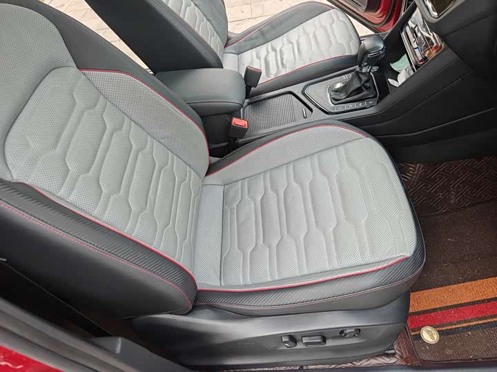 Volkswagen Tiguan X 2021 2021款 330TSI 两驱尊崇旗舰版