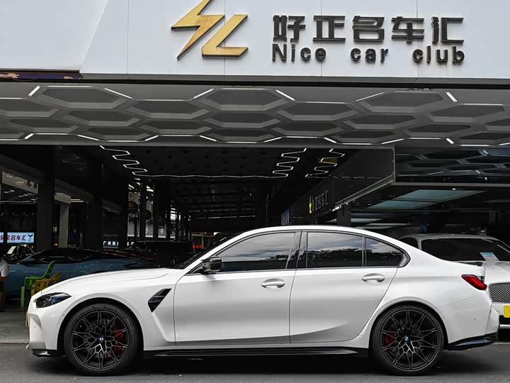 BMW M3 2024 2024款 M3四门轿车 M xDrive 雷霆版