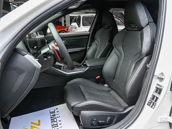 BMW M3 2024 2024款 M3四门轿车 M xDrive 雷霆版