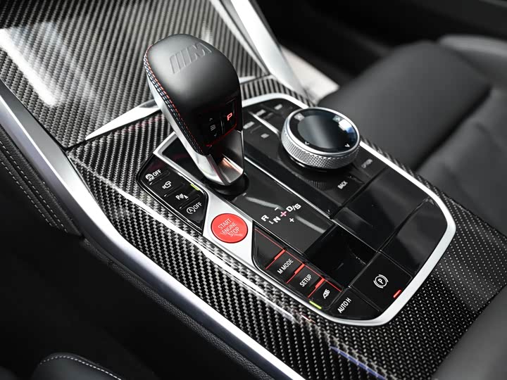 BMW M3 2024 2024款 M3四门轿车 M xDrive 雷霆版