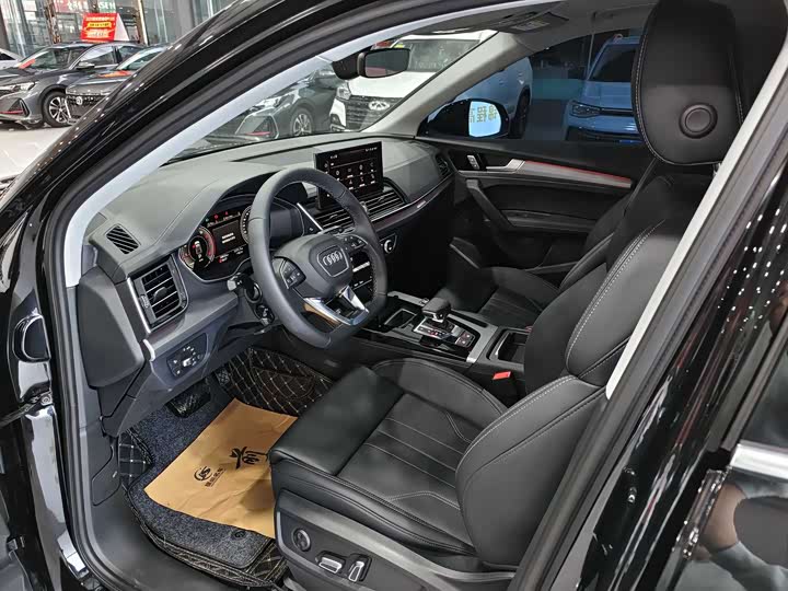 Audi Q5L 2025 2025款 40 TFSI 时尚动感型