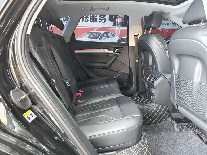 Audi Q5L 2025 2025款 40 TFSI 时尚动感型