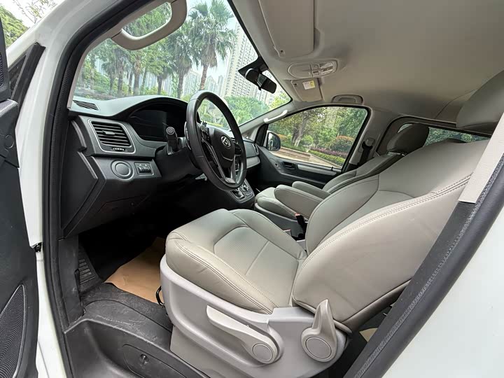 Maxus G10 2022 2022款 2.0T 自动智享版 汽油 7座