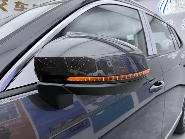 Volkswagen Tayron 2026 2026款 3000万辆甄选款 300TSI