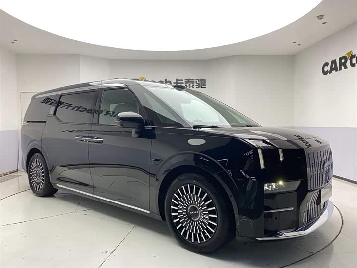 Zeekr 009 2024 2024款 七座过道版 108kWh