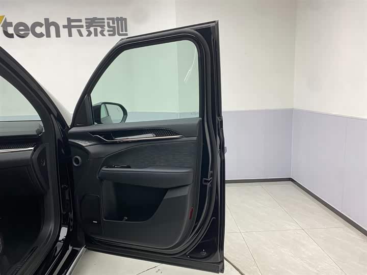 Zeekr 009 2024 2024款 七座过道版 108kWh