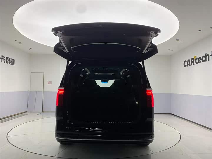 Zeekr 009 2024 2024款 七座过道版 108kWh