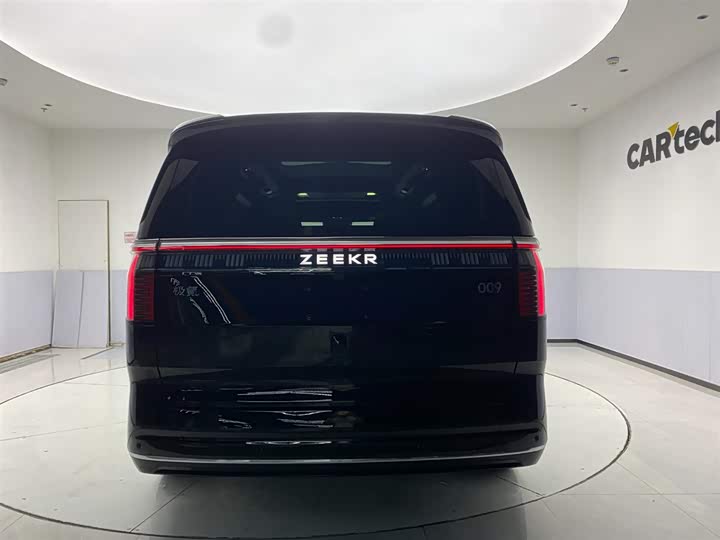 Zeekr 009 2024 2024款 七座过道版 108kWh