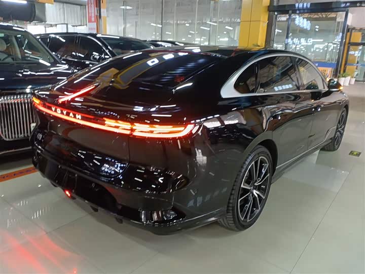 Voyah Passion 2024 2024款 PHEV 四驱超长续航旗舰版