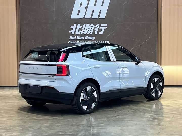 Volvo EX30 2025 2025款 后驱长续航版 Ultra