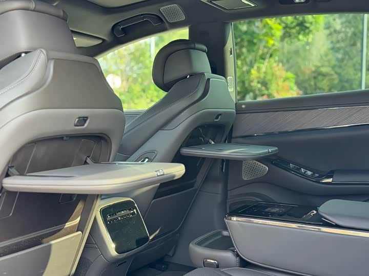 Denza Z9 2024 2024款 1100km 四驱Max版