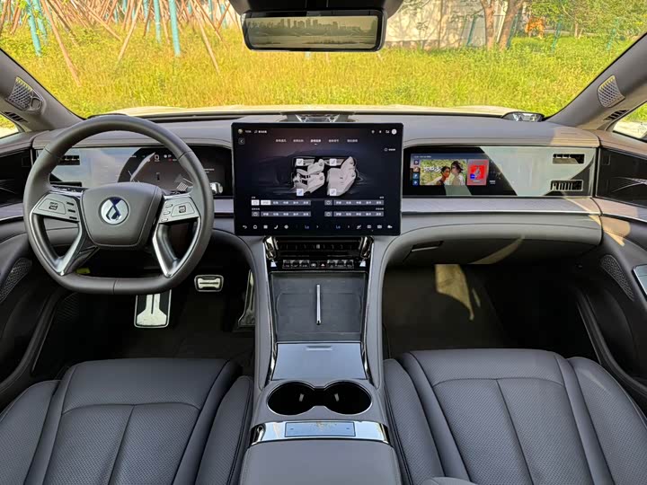 Denza Z9 2024 2024款 1100km 四驱Max版