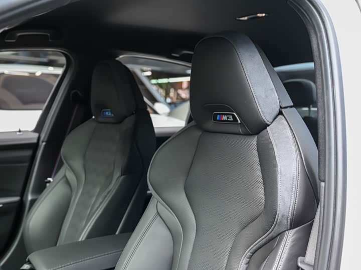 BMW M3 2024 2024款 M3四门轿车 M xDrive 雷霆版