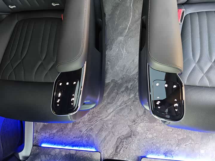 GAC Trumpchi M8 2024 2024款 大师系列 400T 至尊版