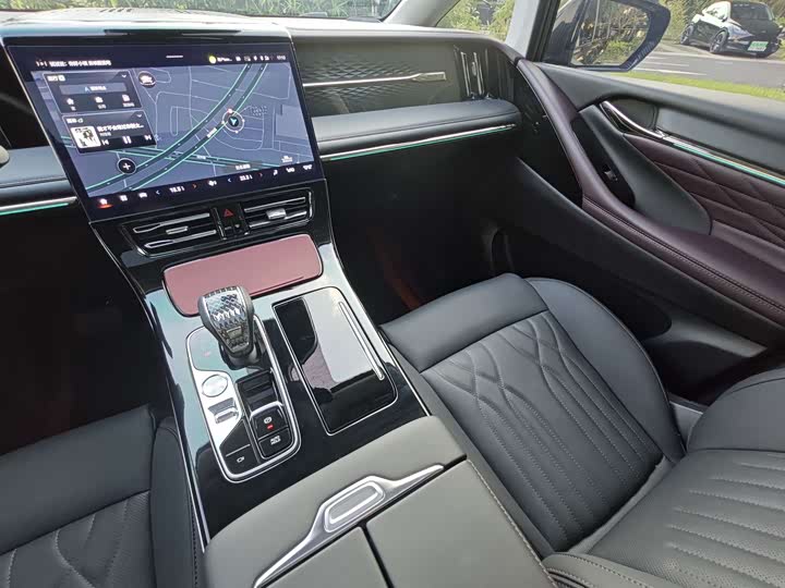 GAC Trumpchi M8 2024 2024款 大师系列 400T 至尊版