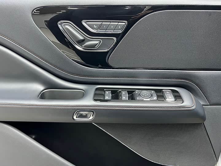 Lincoln Aviator 2023 2023款 3.0T V6 四驱尊享巡航版 六座