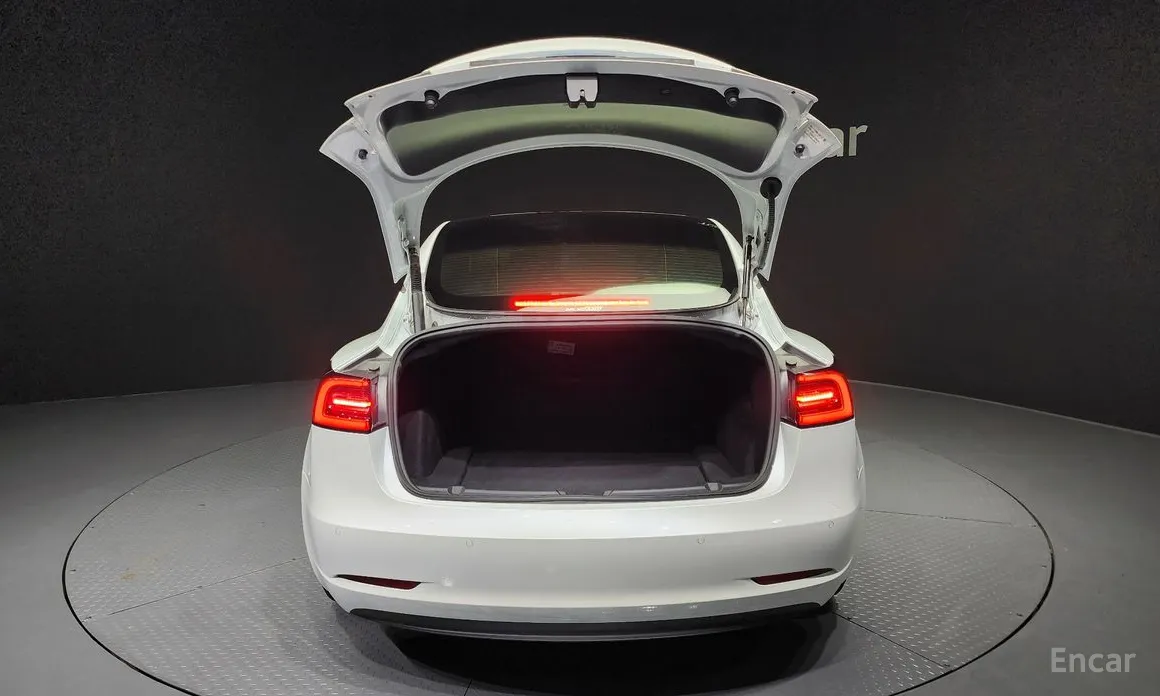 Tesla Model 3 2017 Standard Range Plue