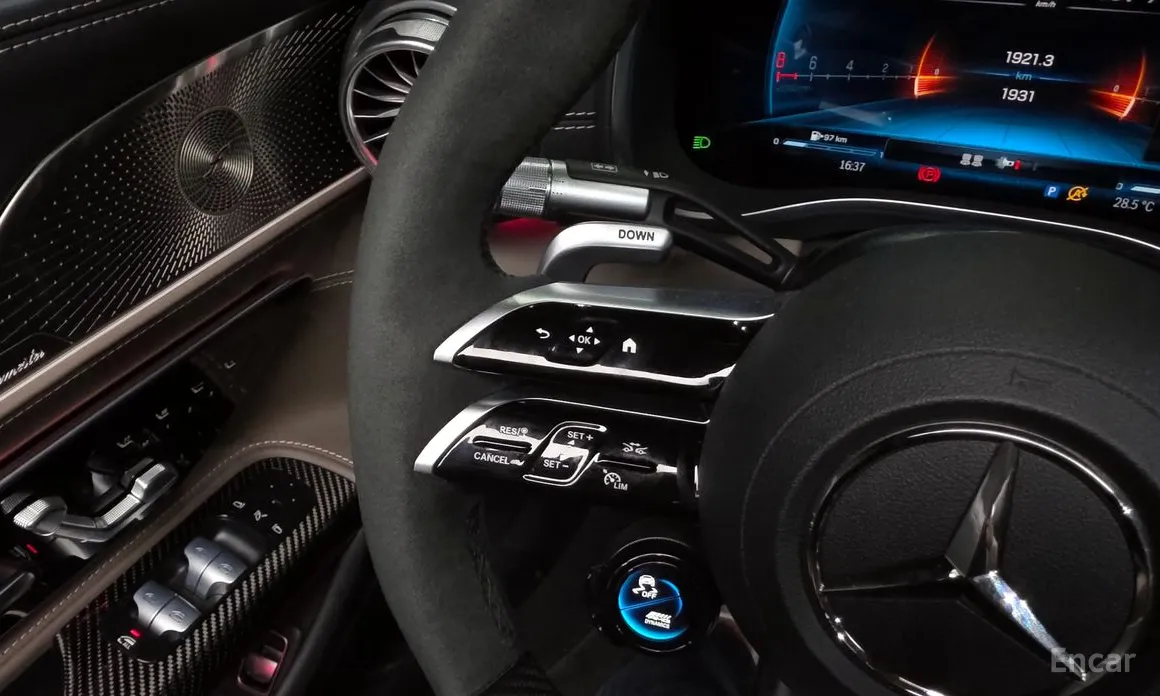 Mercedes-Benz SL-Class 2023 AMG SL63 4MATIC+ Performance