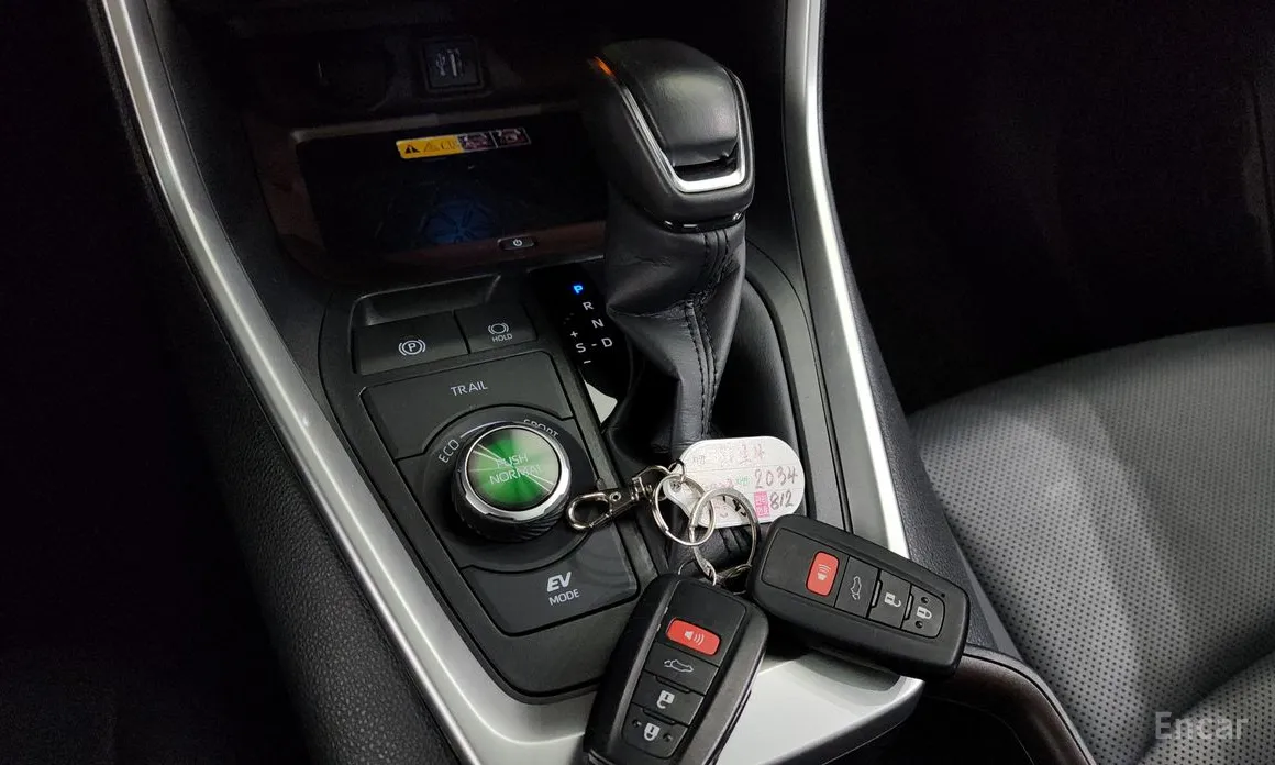 Toyota RAV4 2019 2,5 4WD Hybrid LTD