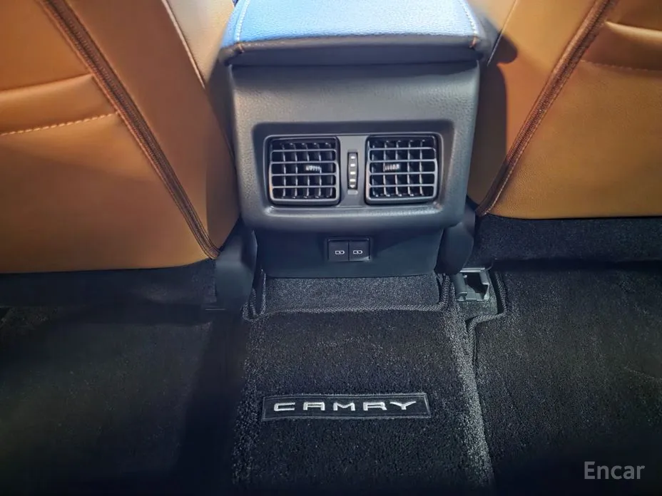 Toyota Camry 2024 2.5 XLE Premium Hybrid